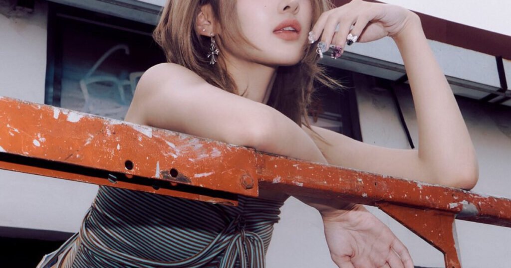 Popular Female Idol’s Attitude Toward Fan’s Rude Comment Sparks Massive Reactions Popular Female Idol’s Attitude Toward Fan’s Rude Comment Sparks Massive Reactions