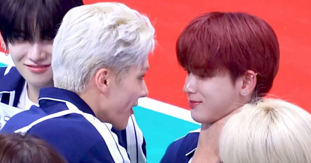 Popular Male Idol Suddenly Reveals A “TMI” Regarding Viral Clip Of Choking Another Member Popular Male Idol Suddenly Reveals A "TMI" Regarding Viral Clip Of Choking Another Member