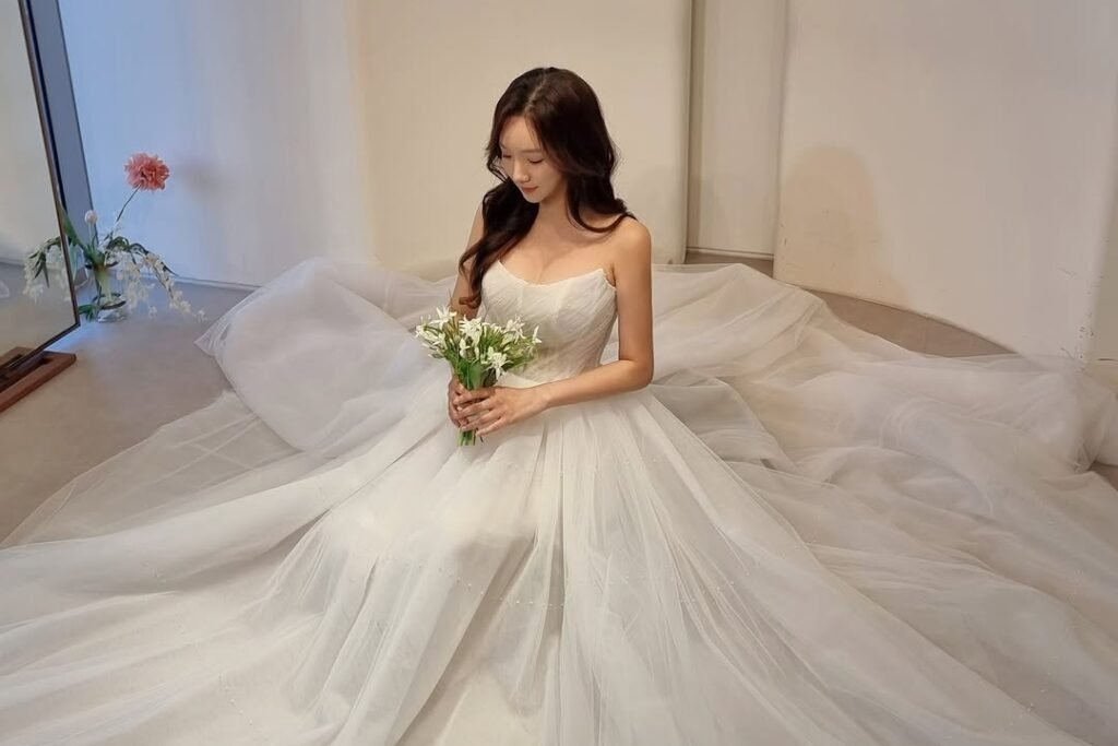 STELLAR’s Minhee Announces Marriage With Beautiful Photos STELLAR's Minhee Announces Marriage With Beautiful Photos
