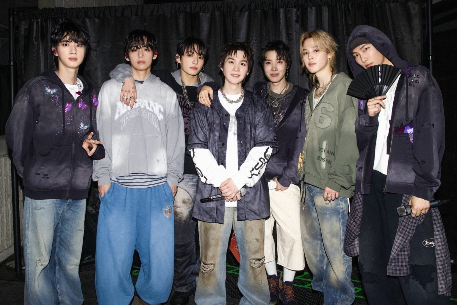 Watch: BTS Takes 1st Win For B-Side "2.0" On "Inkigayo"; Performances By TXT, Santos Bravos, And More