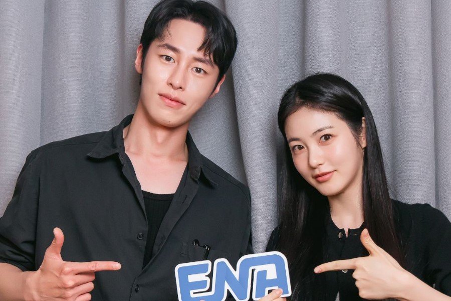 Watch: Lee Jae Wook, Shin Ye Eun, And More Impress At Script Reading For New Romance Drama "Doctor On The Edge"