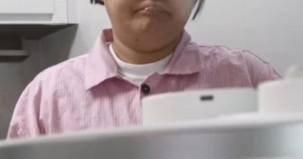 "Weight Loss Icon" Comedian Reveals Heartbreaking Reason She Gained All 100 Pounds Back