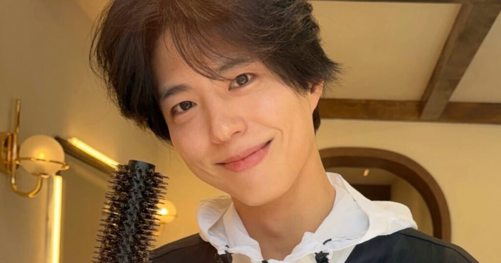 tvN Director's Behind-The-Scenes Story Reveals Just How Perfect Park Bo Gum Is