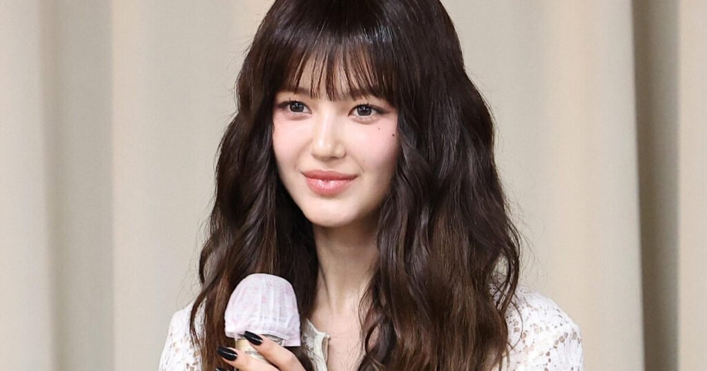 ADOR Appoints New Lawyers For Lawsuit Against Danielle And Min Hee Jin ADOR Appoints New Lawyers For Lawsuit Against Danielle And Min Hee Jin