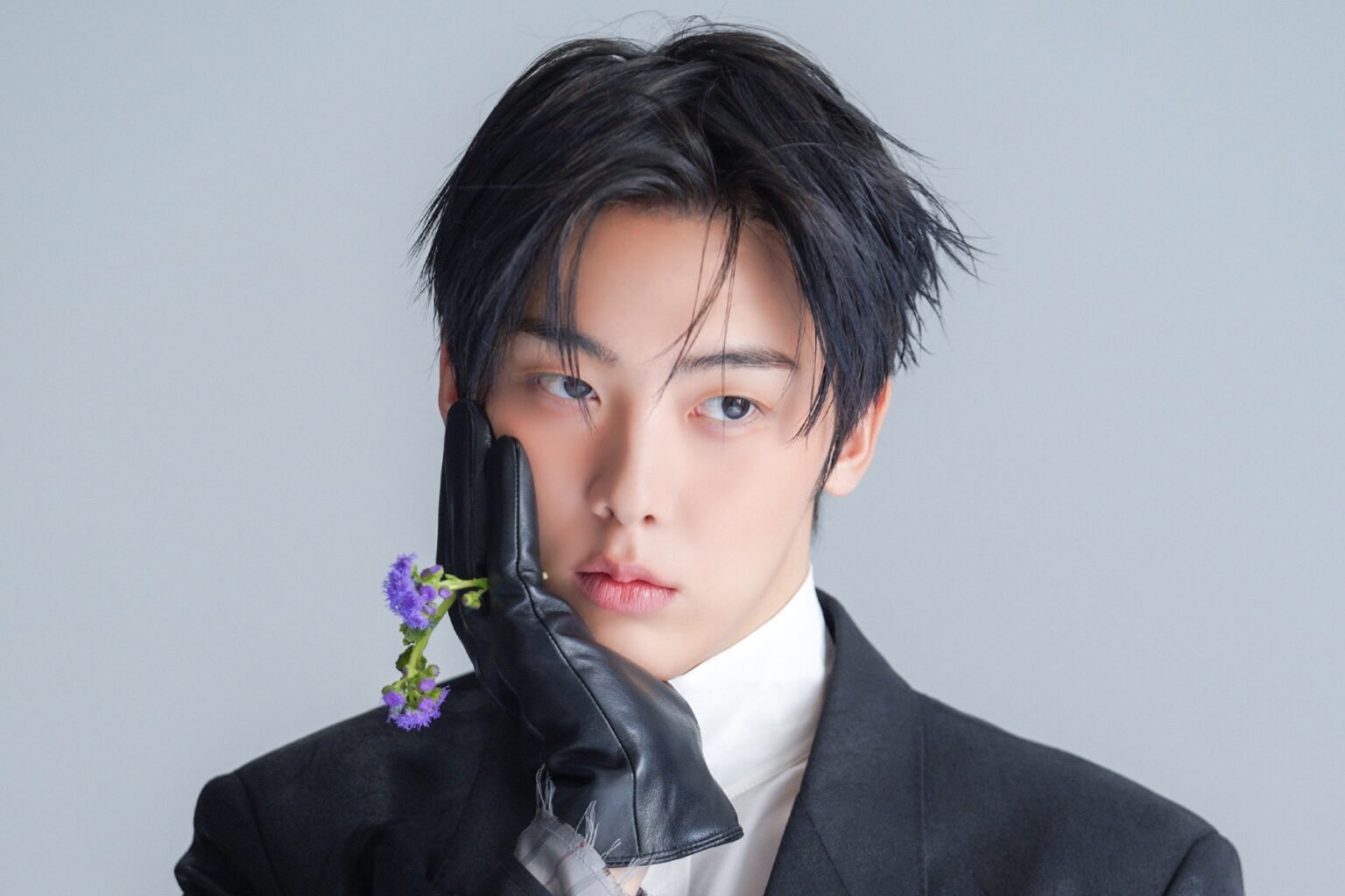 ASTRO's Yoon San Ha Announces Comeback Schedule For "NO REASON"
