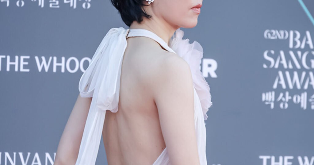 Actress Has The Best Response To Being Named “Worst Dressed” At Baeksang