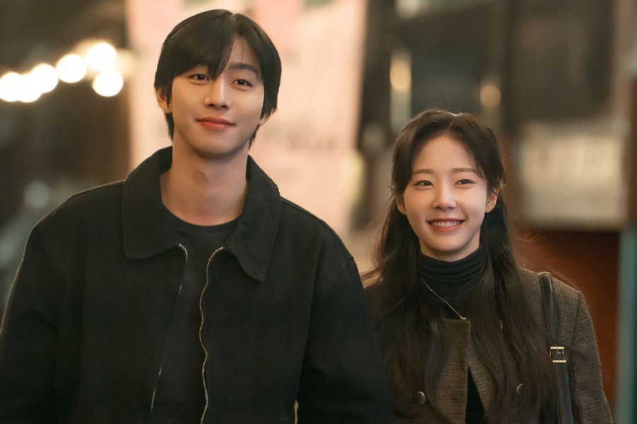 Ahn Hyo Seop And Chae Won Bin Enjoy Sweet Date After Rekindling Romance In “Sold Out On You” Ahn Hyo Seop And Chae Won Bin Enjoy Sweet Date After Rekindling Romance In "Sold Out On You"