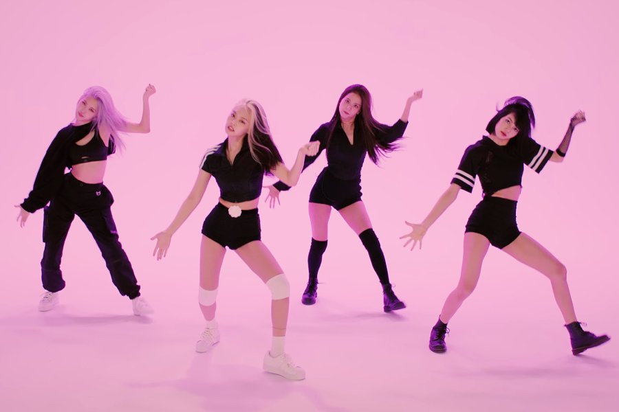 BLACKPINK's "How You Like That" Becomes 1st K-Pop Choreo Video Ever To Surpass 2 Billion Views