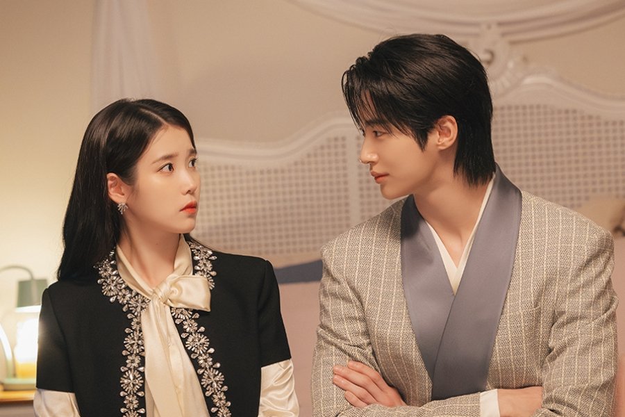 Byeon Woo Seok's First Visit To IU's Family Home Doesn't Go As Planned In "Perfect Crown"