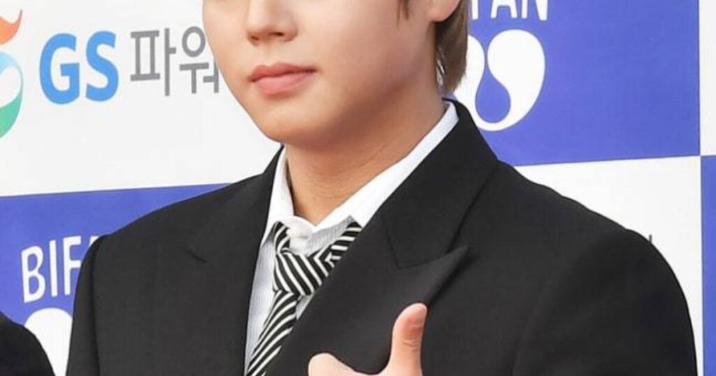 Director’s Rude Remarks About Popular Actor’s Weight Triggers Massive Backlash Director’s Rude Remarks About Popular Actor’s Weight Triggers Massive Backlash