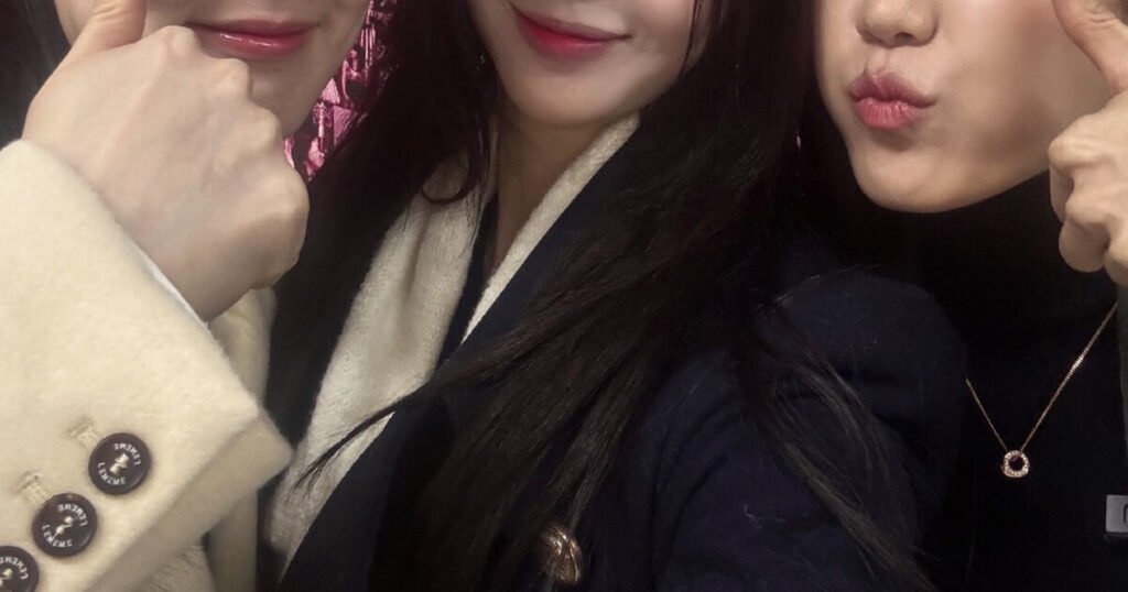 Girl Group Idols Get Dragged To Plastic Surgery Clinic Before Debut