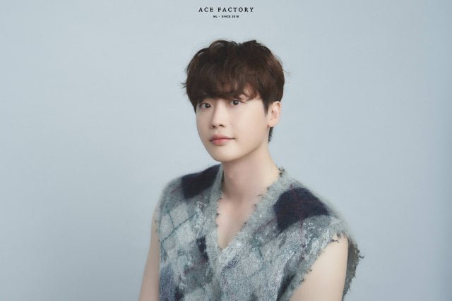 Lee Jong-suk Stars in Kim Soo-jin-V's "Paradise - Drama" (2026/05/14)