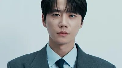 Lee Jun Young and Son Hyun Joo Swap Souls in New Trailer for "Reborn Rookie"