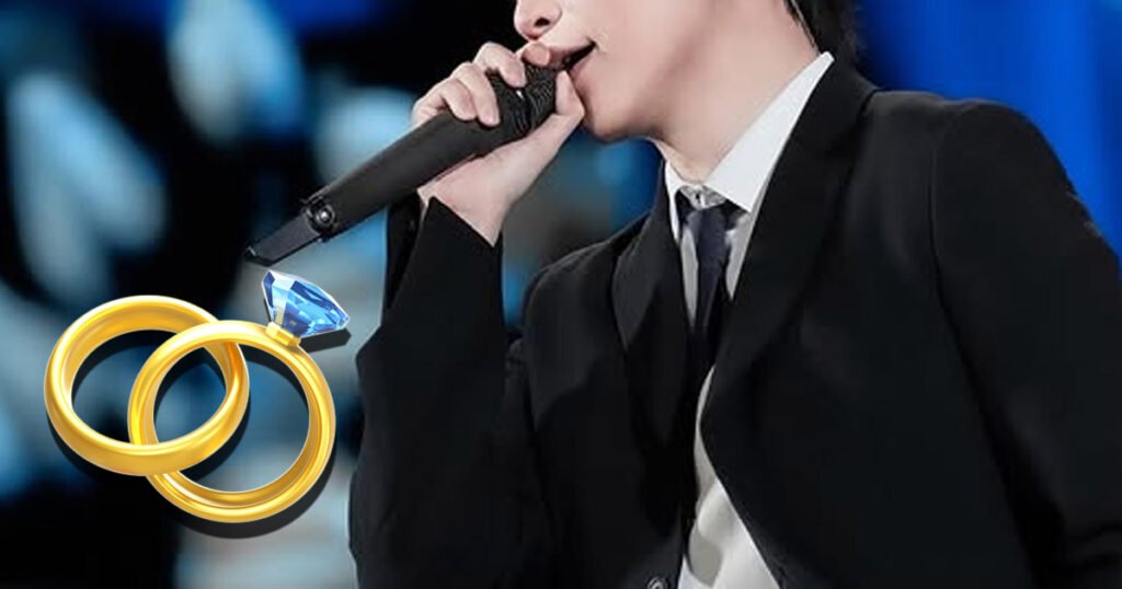 Male Idol Rumored To Be Secretly Married To His Staff Member