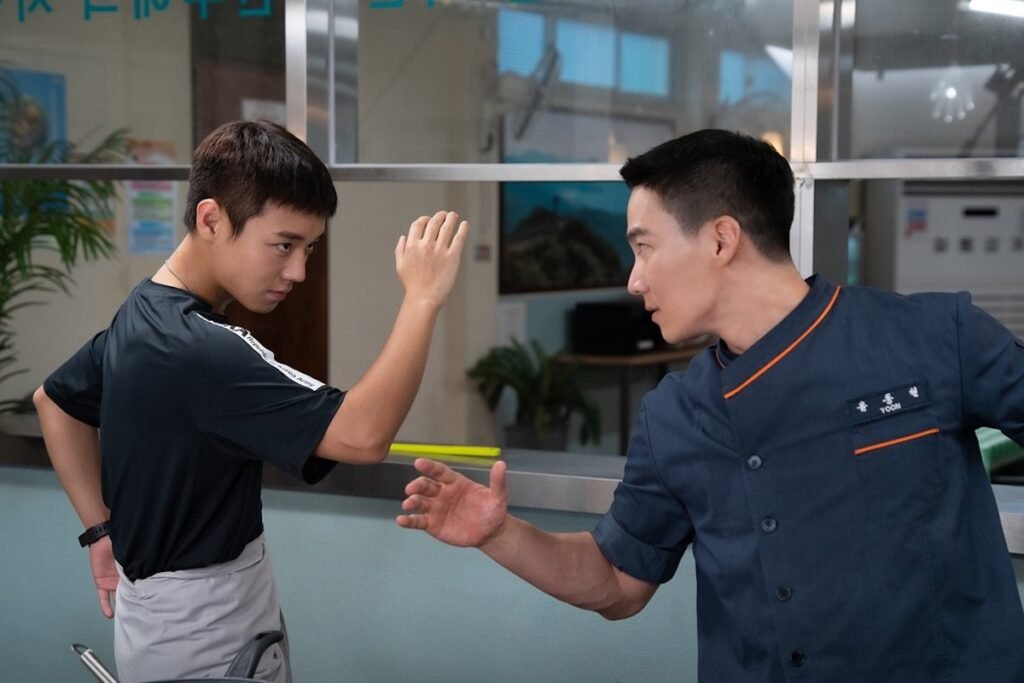 Park Ji Hoon, Lee Hong Nae, And More Preview Fantastic Camaraderie In New Drama "The Legend Of Kitchen Soldier"