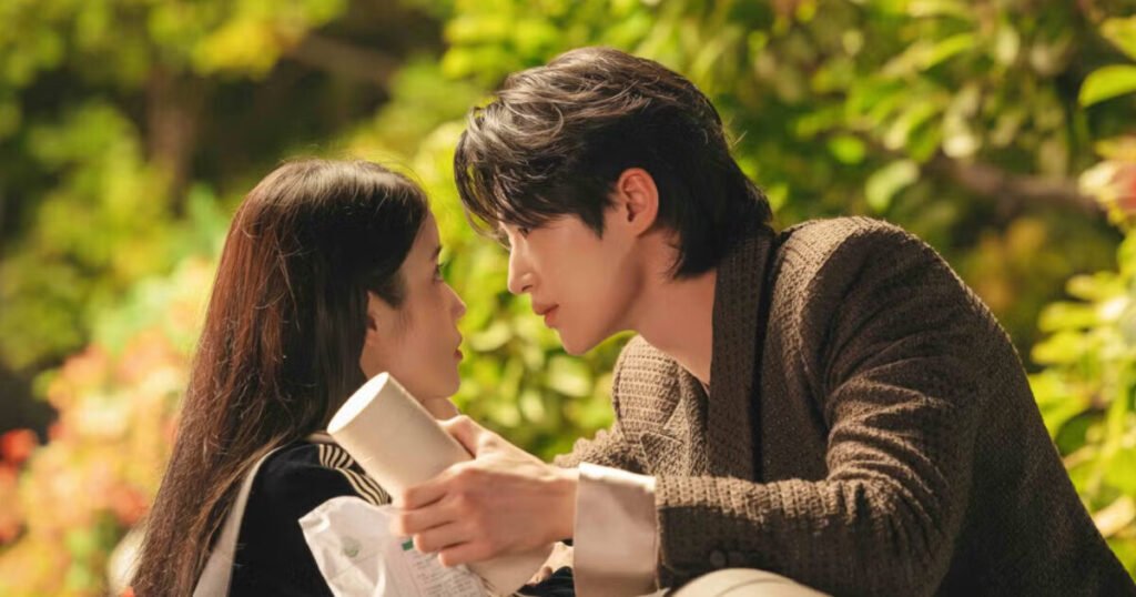 “Perfect Crown” IU And Byeon Woo Seok’s Past Interview Resurfaces, Triggers Backlash “Perfect Crown” IU And Byeon Woo Seok’s Past Interview Resurfaces, Triggers Backlash