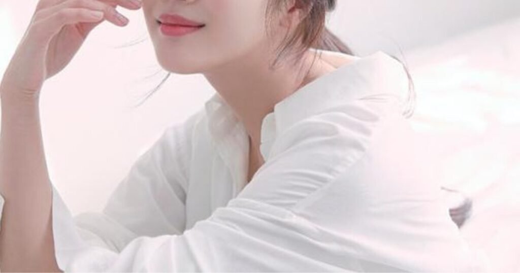 Top K-Drama Actress Updates Fans For First Time Since Giving Birth