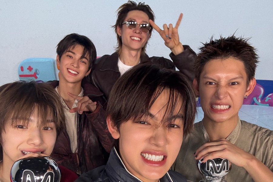 Watch: CORTIS Takes 4th Win And Triple Crown For “REDRED” On “M Countdown”; Performances By aespa, NMIXX, And More Watch: CORTIS Takes 4th Win And Triple Crown For "REDRED" On "M Countdown"; Performances By aespa, NMIXX, And More