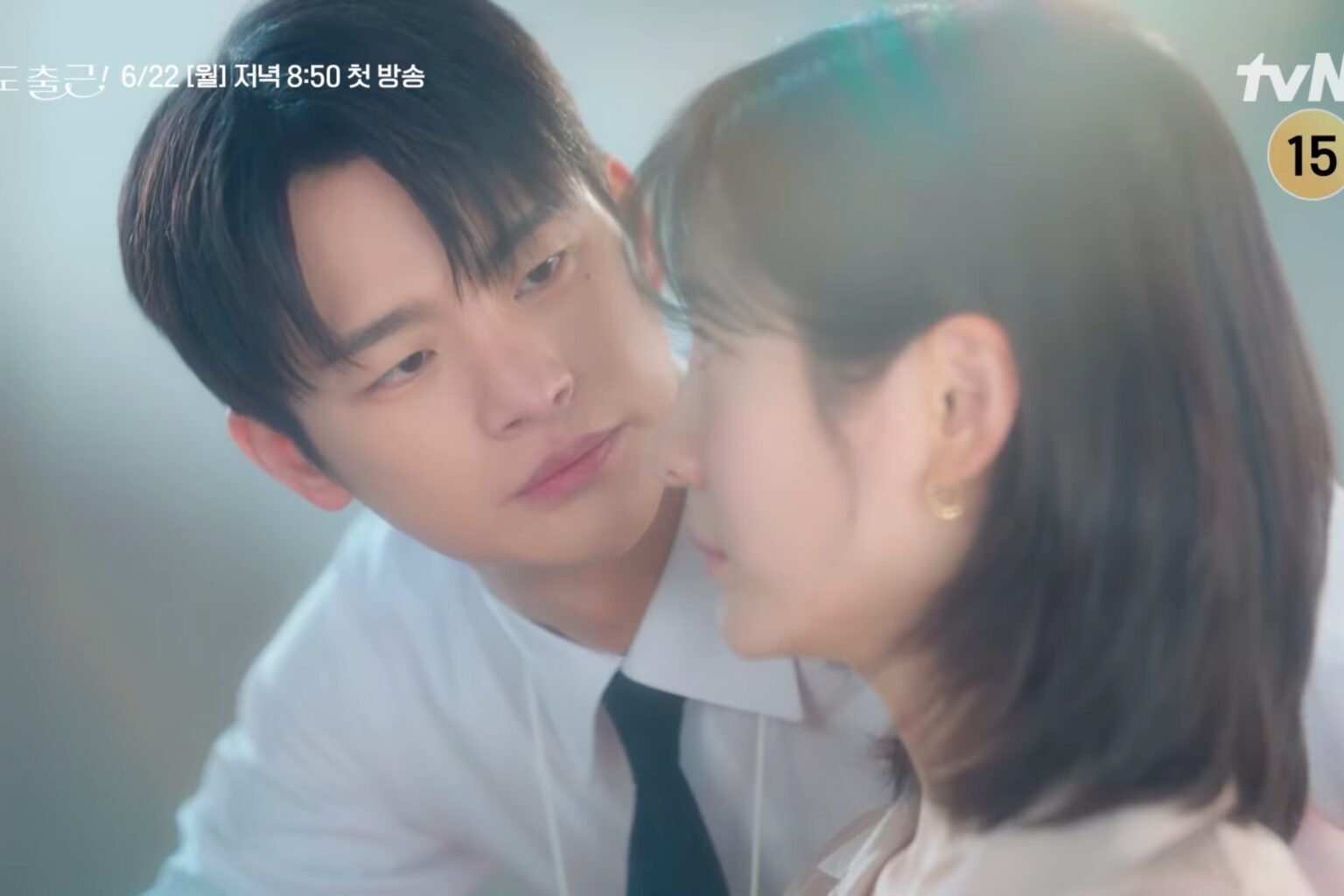 Watch: Seo In Guk Makes Park Ji Hyun’s Heart Flutter In Teaser For New Drama “See You At Work Tomorrow!” Watch: Seo In Guk Makes Park Ji Hyun's Heart Flutter In Teaser For New Drama "See You At Work Tomorrow!"