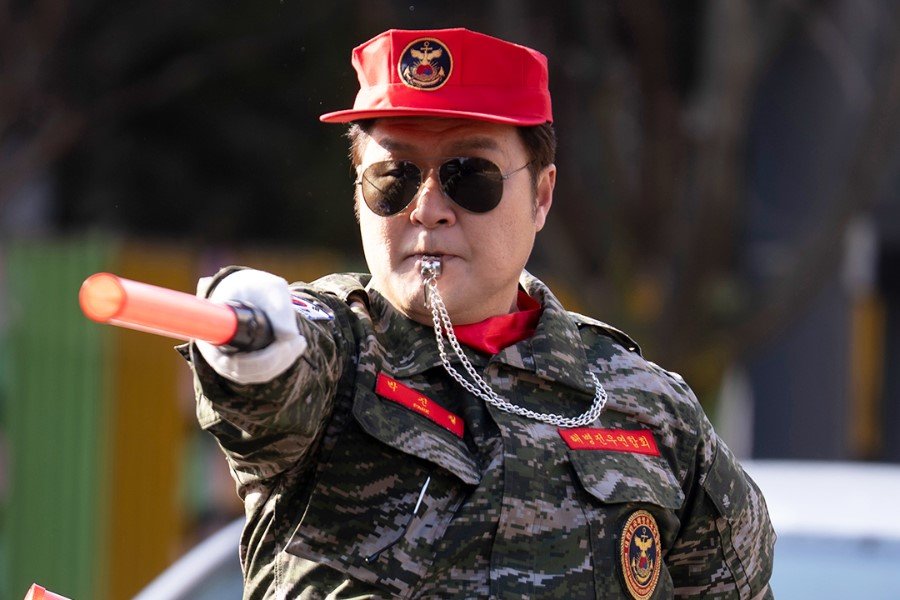 Yoon Kyung Ho Is Former Battlefield Legend Turned Devoted Dad In “Agent Kim Reactivated”