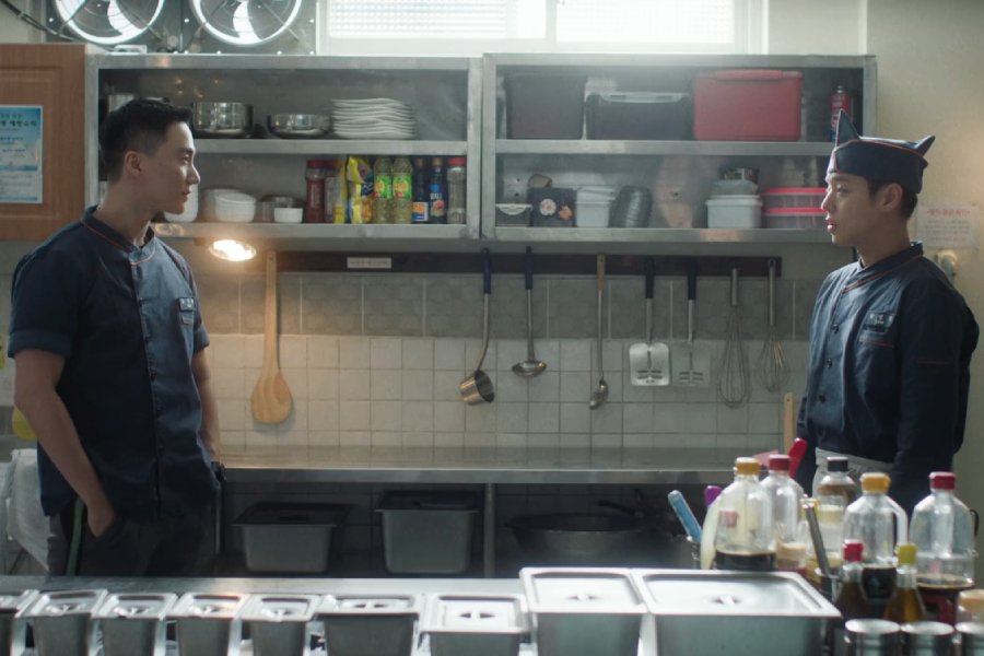 3 Moments That Showed Camaraderie In Episodes 9-10 Of “The Legend Of Kitchen Soldier” 3 Moments That Showed Camaraderie In Episodes 9-10 Of "The Legend Of Kitchen Soldier"
