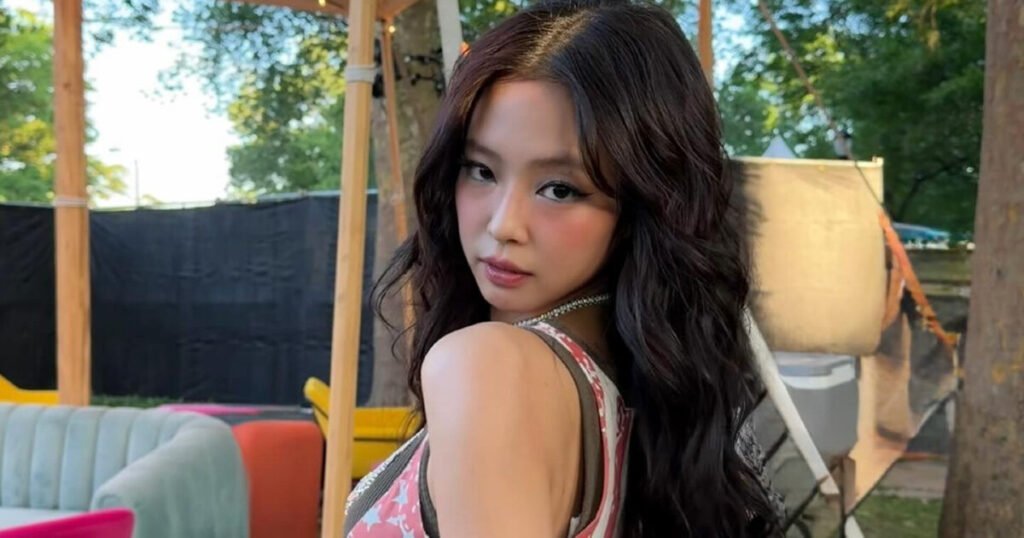 BLACKPINK's Jennie Captivates With Daring Crop Top Look
