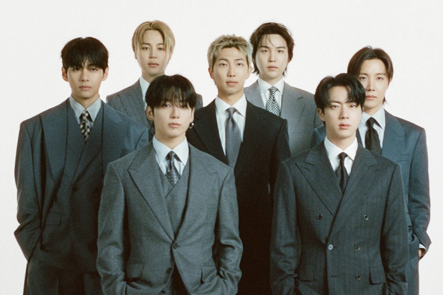 BTS’s “ARIRANG” Re-Enters Top 10 Of Billboard 200 3 Months After Its Release BTS's "ARIRANG" Re-Enters Top 10 Of Billboard 200 3 Months After Its Release