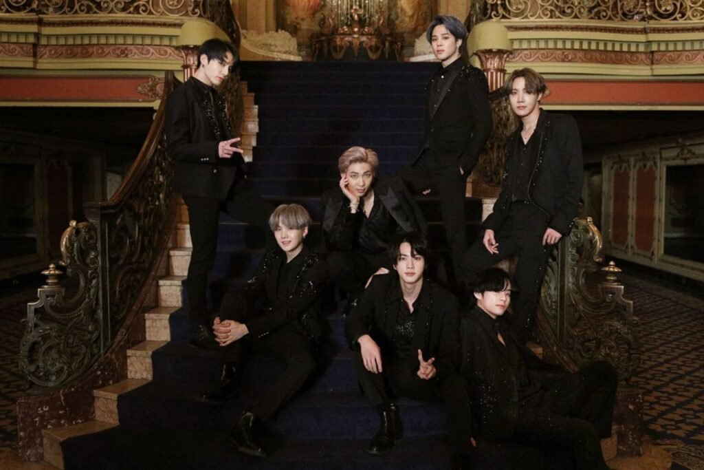 BTS’s “Black Swan” Becomes Their 15th Group MV To Hit 600 Million Views BTS's "Black Swan" Becomes Their 15th Group MV To Hit 600 Million Views