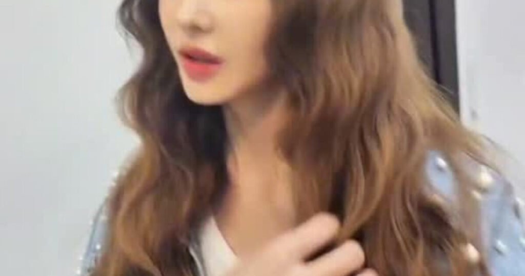 Beloved Actress Worries Fans With Her “Changed” Appearance During Live Broadcast