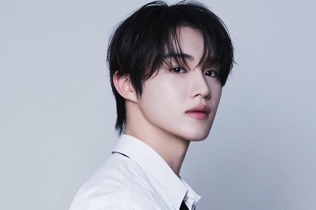 CIX’s Hyunsuk Signs With New Agency As Actor + Unveils Profile Photos CIX's Hyunsuk Signs With New Agency As Actor + Unveils Profile Photos