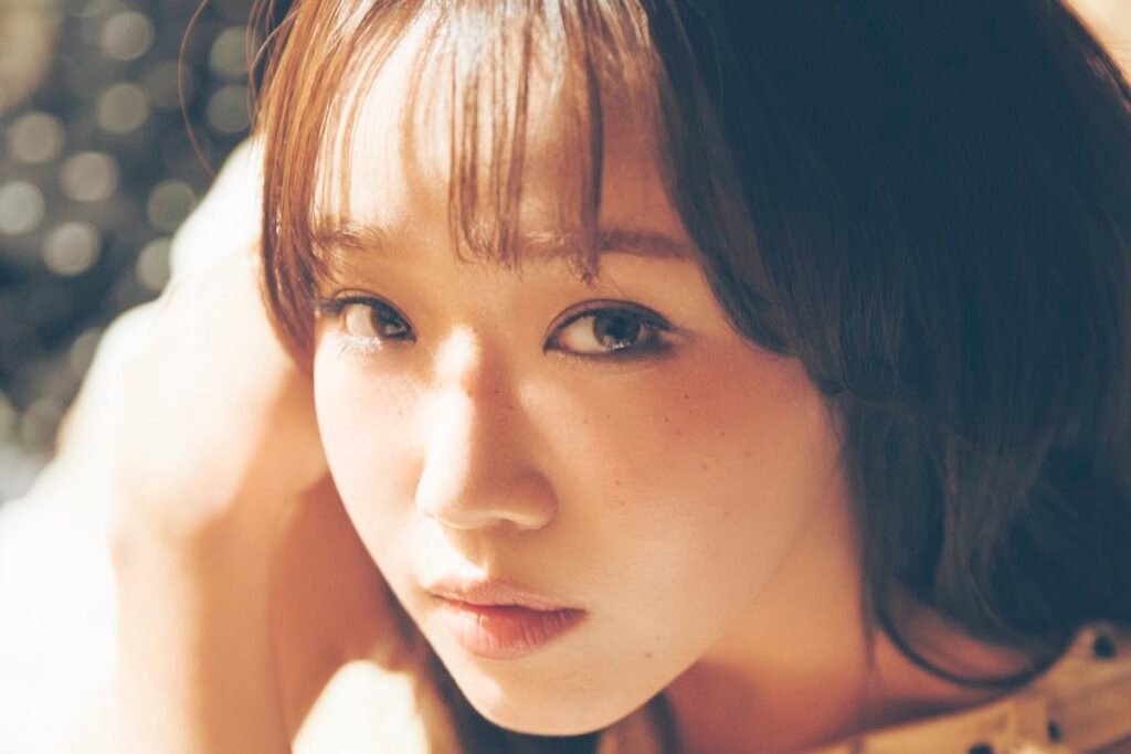 Choi Yoojung Announces Comeback With Solo Single Album "Perfect Target"