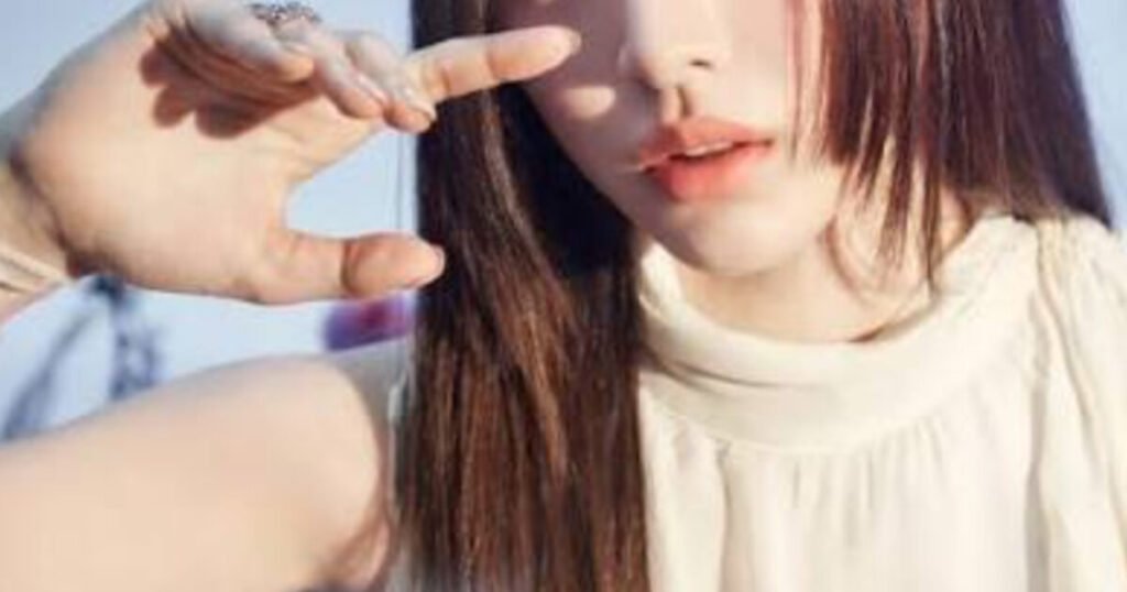 Female Idol’s Actions During South Korea’s World Cup Match Triggers Divided Opinions