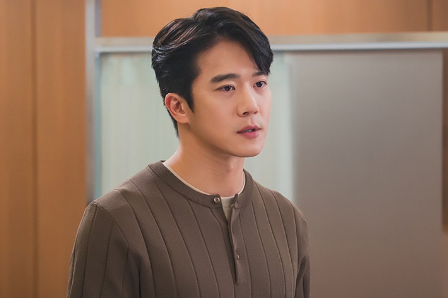 Ha Seok Jin Comes Back Cold When He Reunites With His First Love 8 Years Later In “Love On The Menu”