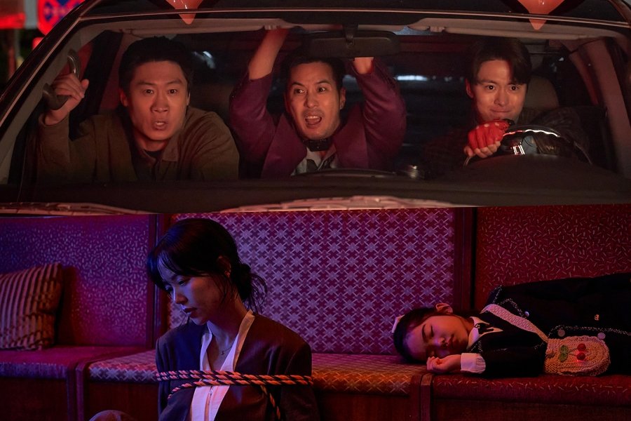 Jin Sun Kyu, Gong Myoung, Kim Ji Suk, And More Get Caught Up In The Kidnapping Of Kang Han Na In New Film “Husbands In Action”