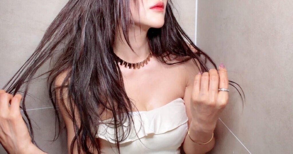K-Pop Diva Stuns With Her Chic And Sexy Visuals