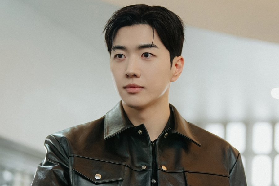 Kang Hoon Is A Competent CEO Who Is Clumsy At Romance In New Drama "My Bias, My Boss"