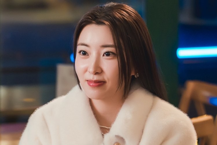Kwon So Hyun Is An Idol-Turned Actress Who Looks Down On Her Former Groupmate In New Drama “Love In Sync” Kwon So Hyun Is An Idol-Turned Actress Who Looks Down On Her Former Groupmate In New Drama “Love In Sync”