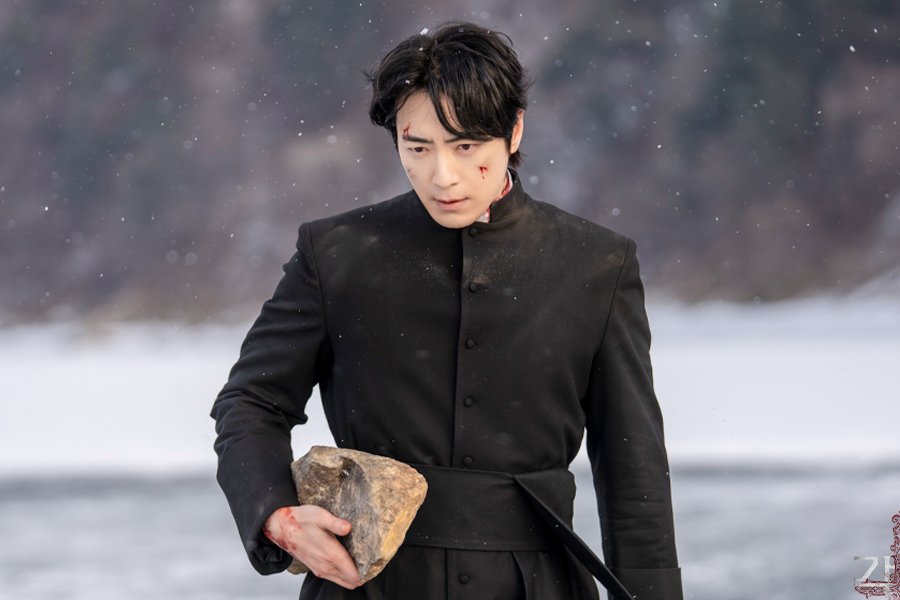 Lee Jun Hyuk Is An Exorcist Priest Investigating Mysterious Student Deaths In New Occult Drama
