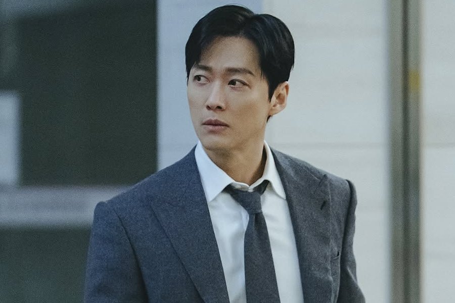 Namkoong Min Is A Neurosurgeon Determined To Find His Kidnapped Wife In “The Husband”