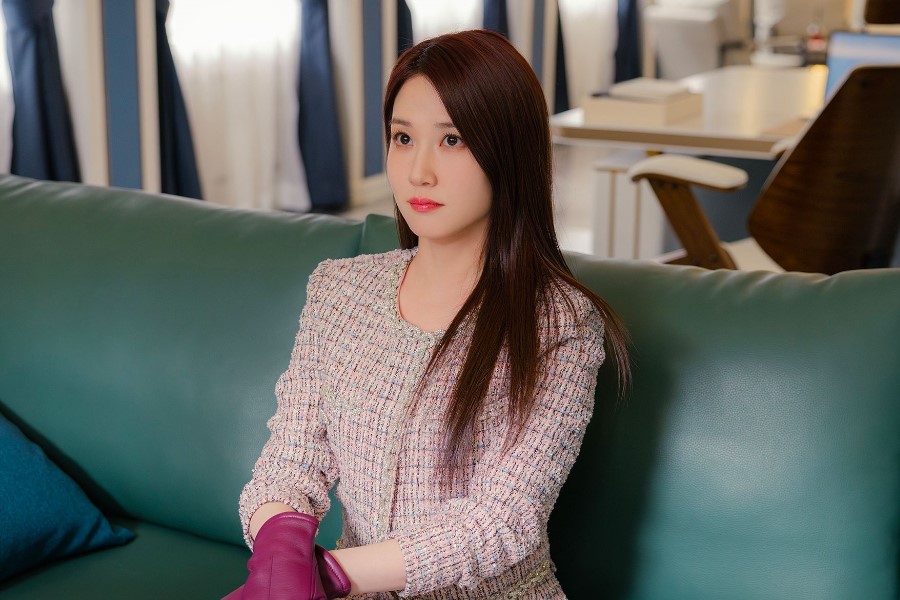 Park Eun Bin Shares Insights Into Her “Spooky In Love” Character And Styling Choices