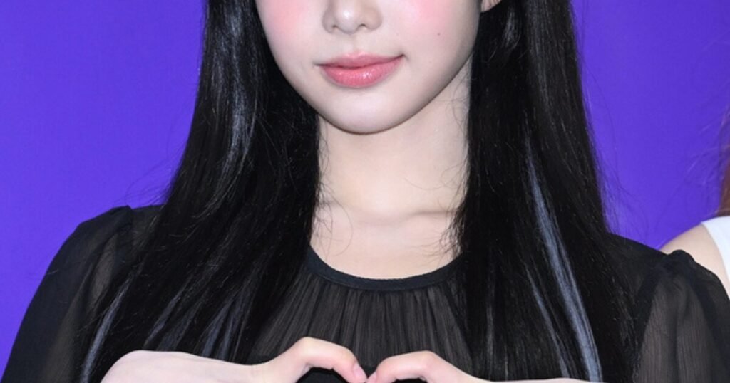 SM Entertainment Girl Group Member Reveals 2 Year Relationship SM Entertainment Girl Group Member Reveals 2 Year Relationship