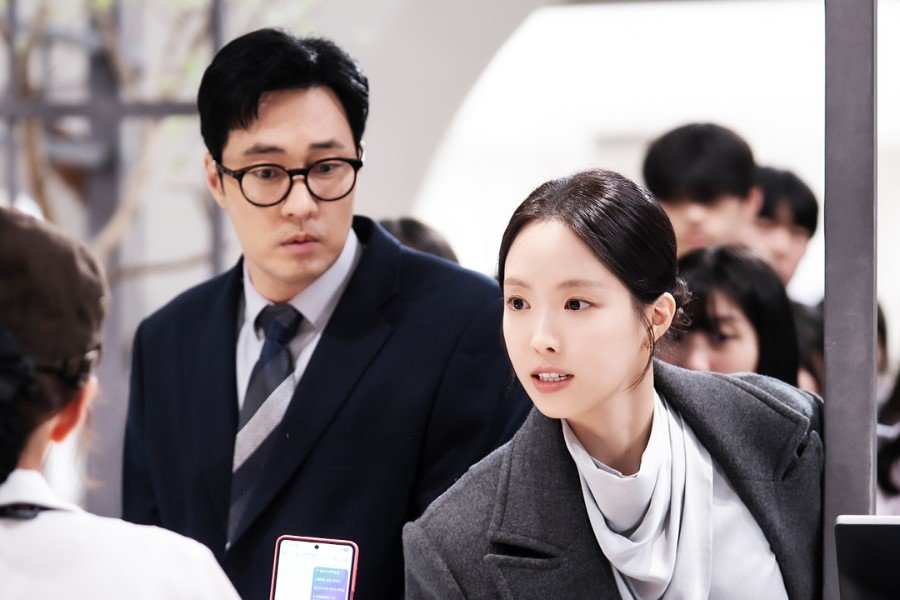 So Ji Sub And Son Naeun Take On A Chaotic Shopping Spree In New Drama “Agent Kim Reactivated”