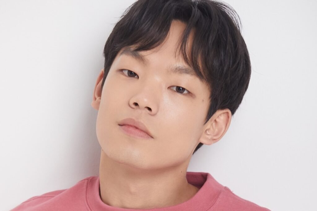 Actor Lee Jung Hyun Confirms Marriage Plans