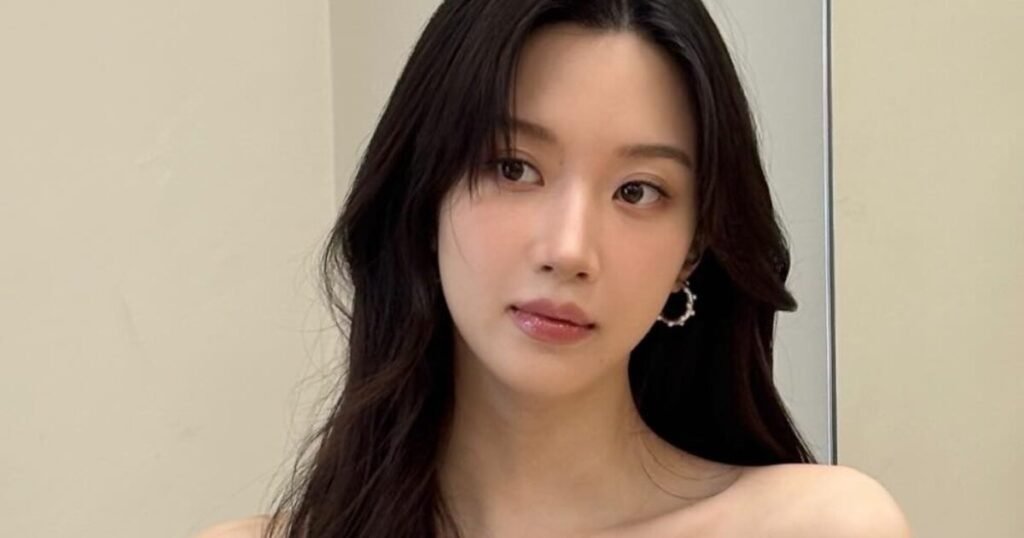 Actress Mun Ka Young Signs With Fantagio