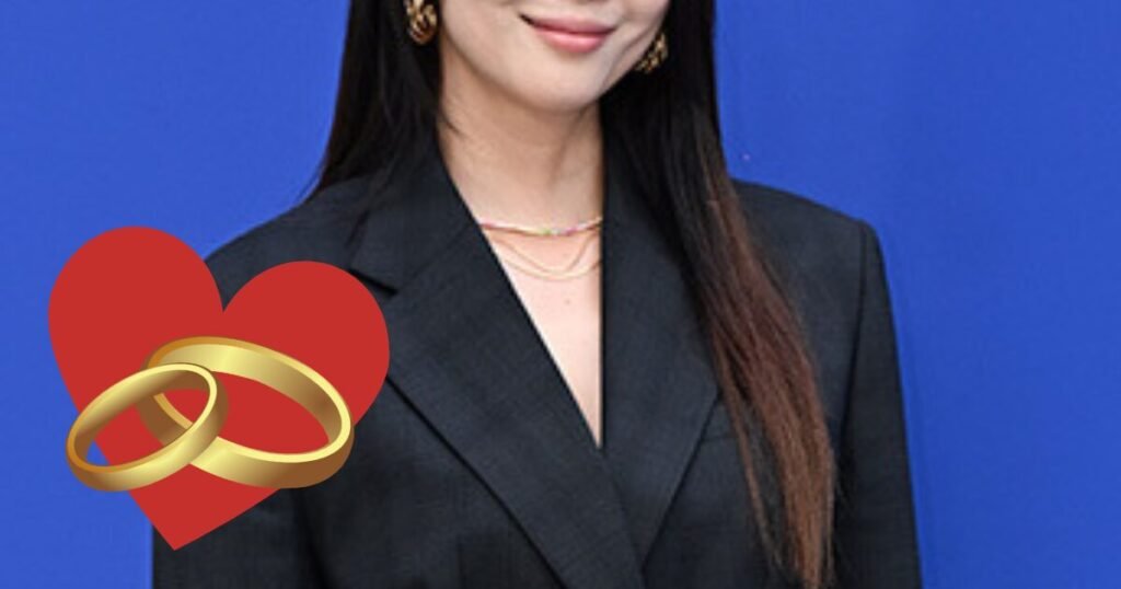 Beloved Actress Announces Remarriage 11 Years After Divorce