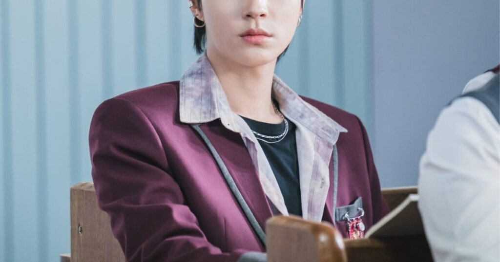 He’s Finally Graduated — Netizens Hopefully No Longer Have To See A 35-Year-Old Actor Play A High School Student He's Finally Graduated — Netizens Hopefully No Longer Have To See A 35-Year-Old Actor Play A High School Student