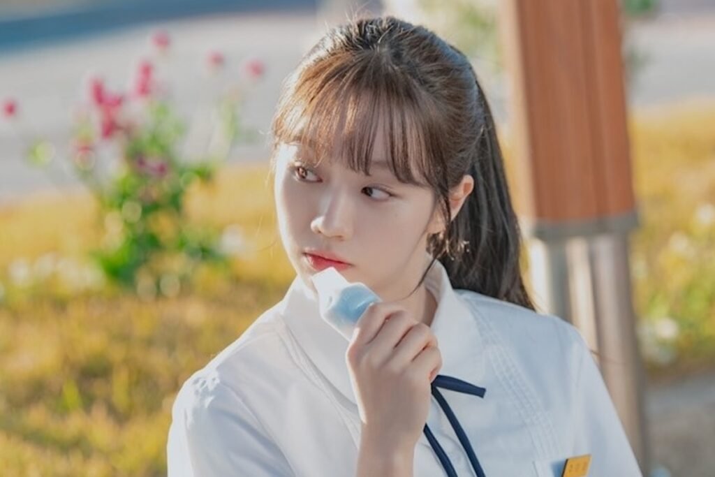 Hyeri Is A Struggling Reporter Who Once Dreamed Of Becoming A Film Director In New Drama "Dream To You"