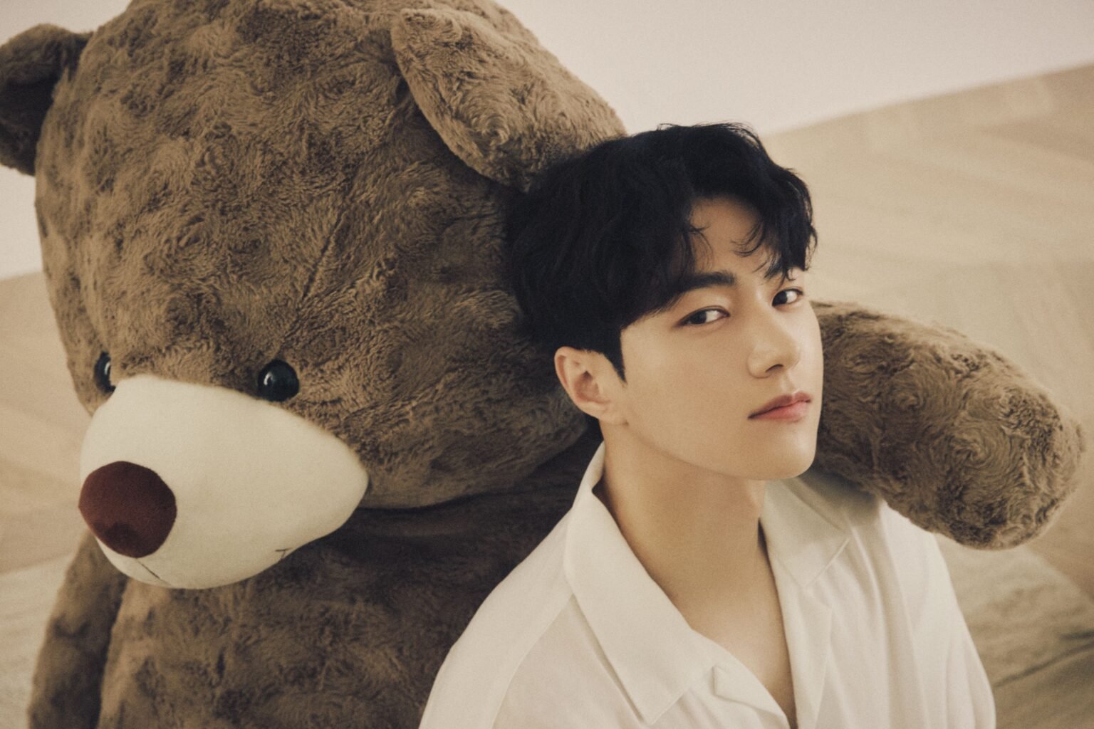INFINITE's Kim Myung Soo (L) To Sit Out Upcoming Fan Meeting Tour