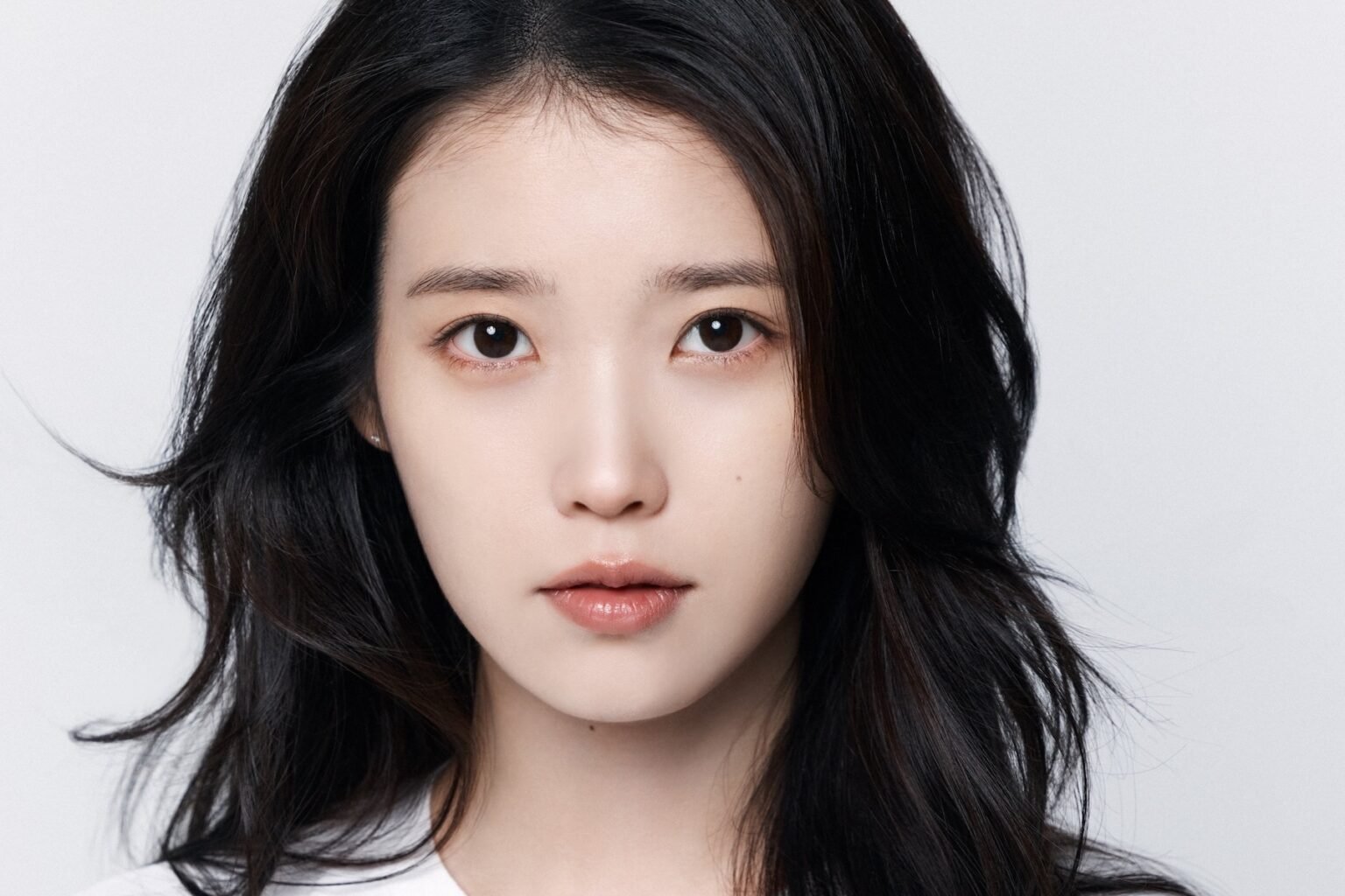 IU Announces Change In Album And Concert Plans Due To Health IU Announces Change In Album And Concert Plans Due To Health