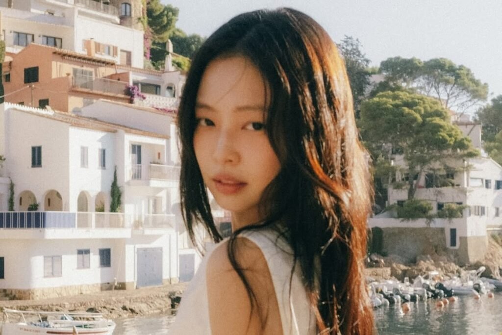 Jennie Hits New Peak Of No. 2 On Billboard Radio Songs Chart With Tame Impala Collab "Dracula"